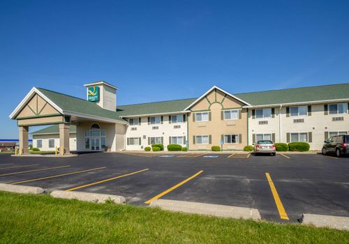 8 Best Hotels In Dodgeville Hotels From 44night Kayak - 