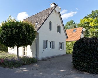 Ferienhaus Ahorn - Goehren-Lebbin