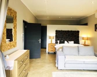 Wild Dog Guest Lodge - Hoedspruit - Slaapkamer