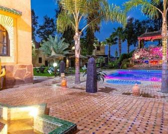 palais ghaiat - Marrakech - Piscina