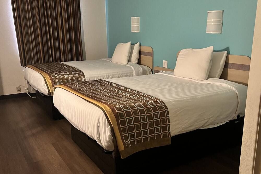 Howard Johnson by Wyndham Clarksville Tennessee - קלרקסוויל - חדר שינה