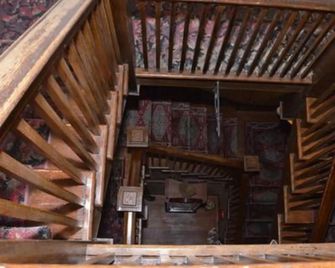 Captain Mey's Inn - Cape May - Escaleras