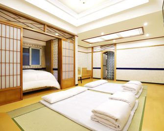 Phoenix Pavilion Hot Spring Hotel - טאיפיי - חדר שינה