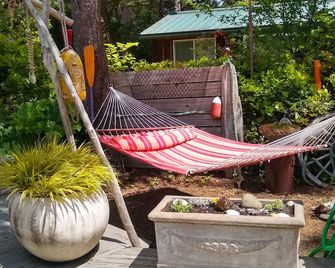 Kid & Dog Friendly - Large Deck W/ Bbq & Hammock - Firepit - Open Floor Plan - Grayland - Patio