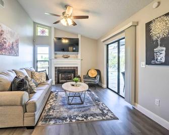 Waterfront Port Richey House with Heated Pool! - Port Richey - Living room