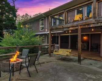 Hot Tub And Mini Golf Mtn-View Haven In - Kodak