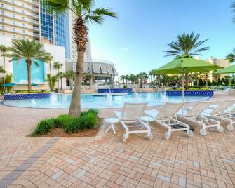 Privacy on the 4th Floor, No Elevators needed, Updated With Fountain Show View! - Panama City Beach - Piscina
