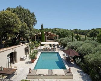 Domaine Les Roullets - Oppede - Pool