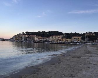 Hotel Villa Nettuno - Campo nell'Elba