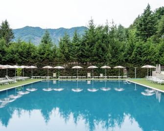 Hotiday Lago di Levico - Levico Terme - Басейн