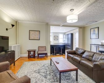 2 Mi to National Mall Modern DC Home - Washington, D.C. - Wohnzimmer