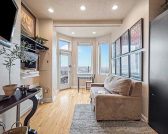 Panoramic Views on Your Front Porch - Pittsburgh - Sala de estar