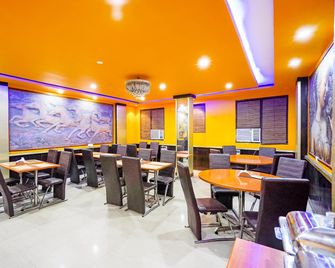 Fabhotel Green View Palace - Noida - Restaurante