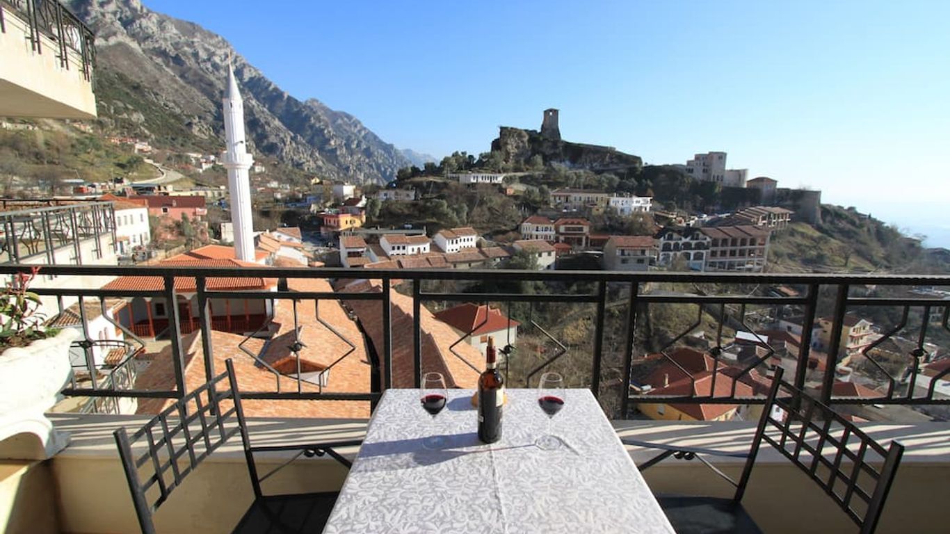 Hotel PANORAMA Kruje view on the castle and the old town