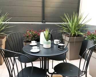 2 pièces avec patio dans le centre de Toulon - Toulon - Balcony