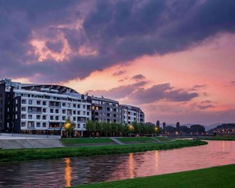 Park Hotel & Spa - Skopje - Rakennus