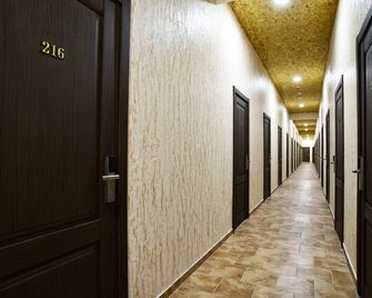 Logovo Hostel - Odesa - Korytarz