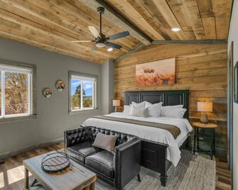 Sandstone Pointe, Elegance Among the Cliffs - Mount Carmel - Bedroom