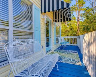 Creekfront Dauphin Island Cottage Walk to Gulf! - Dauphin Island - Balcón