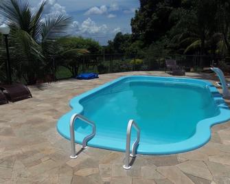 Pousada 2 Corações - Olímpia - Pool