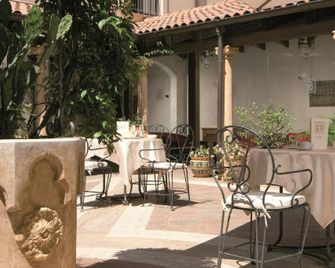 Katane Palace Hotel - קטאניה - מסעדה