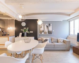 Torrepe - baskeyrentals - Ondarroa - Eetruimte