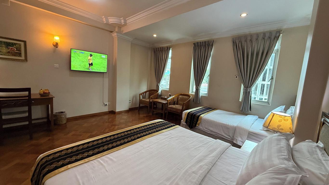 Grand Laurel Hotel