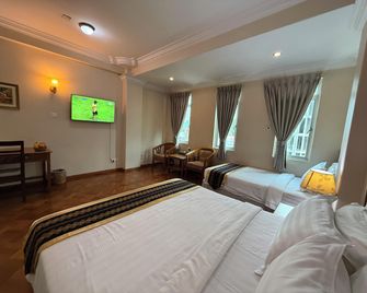 Grand Laurel Hotel - Rangun - Sypialnia