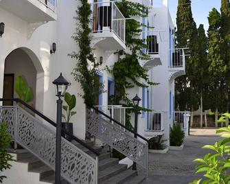 Manuela Boutique Hotel Bitez - Bitez - Bâtiment