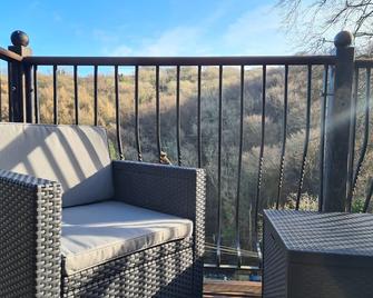 The Eaves in Lynton, Exmoor, Devon - Lynton - Balcony