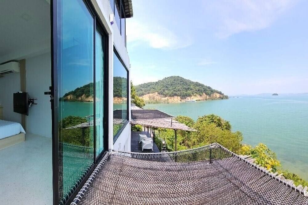 8ik88 Phuket - Adults Only