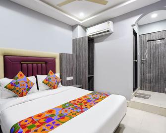 Fabexpress 7 Am - Mumbai - Bedroom