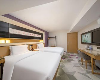 Lavande Hotel - Zhuhai Gongbei Port Branch - Zhuhai - Schlafzimmer