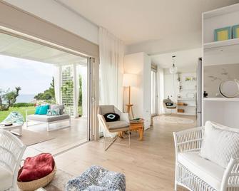 Akti Elia Villas Beachfront Chalkidiki - Elia Nikitis - Salon