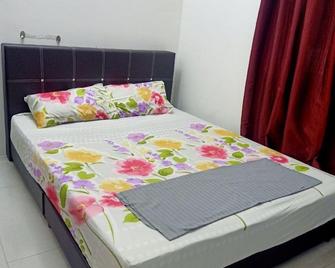 Homestay Musafir Apartment Seri Iskandar - Seri Iskandar - Bedroom