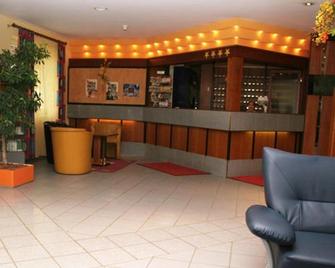 Familienresidenz Villach - フィラハ - バー