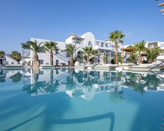 Smy Mediterranean White Santorini - קאמארי - בריכה