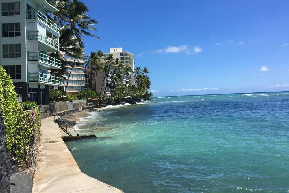 Impeccable Penthouse - Ocean & Diamondhead Views - הונולולו - בריכה