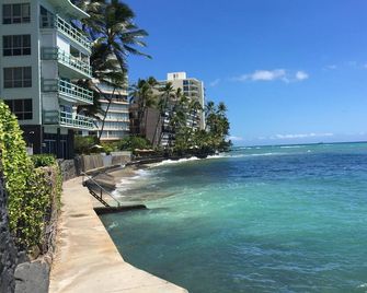 Impeccable Penthouse - Ocean & Diamondhead Views - הונולולו - בריכה