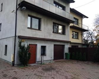 Zajazd Arka 2 - Łódź - Edificio
