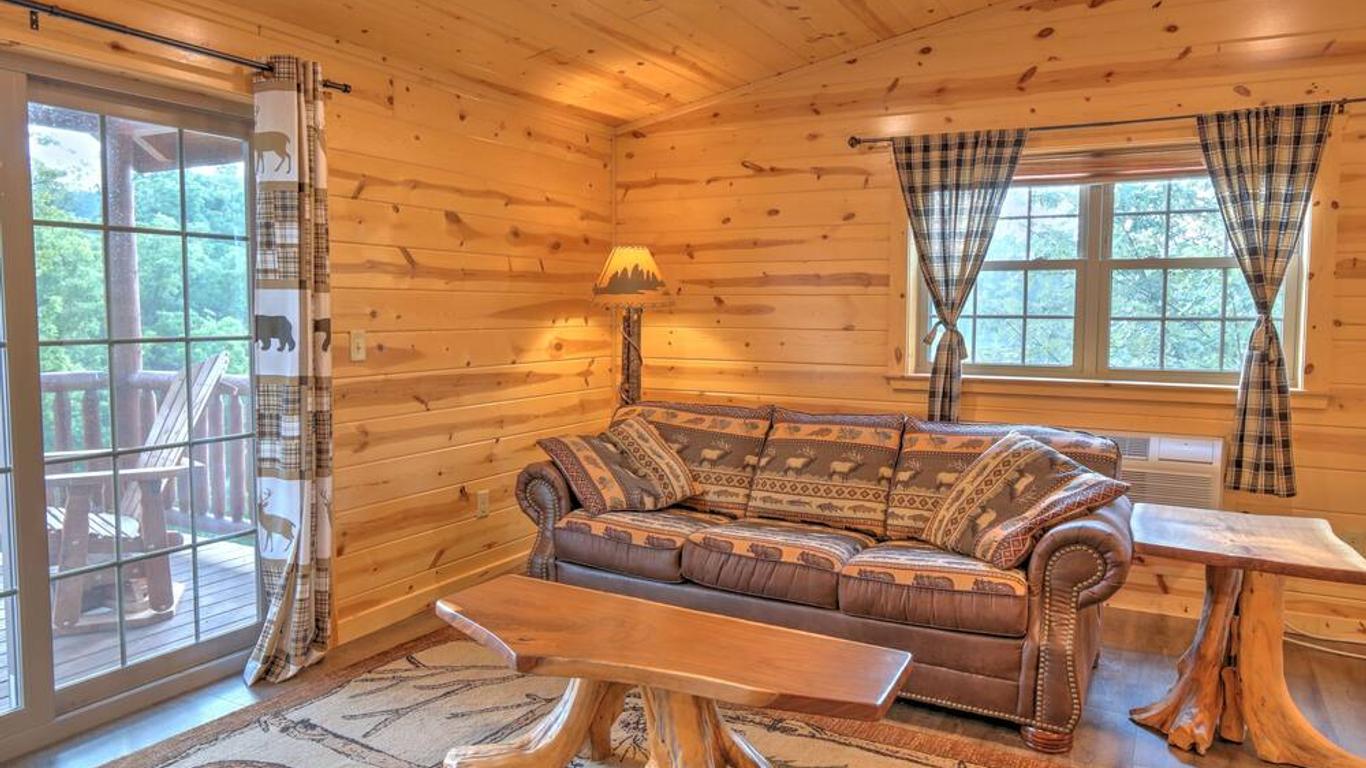 Blessing Lodge by Amish Country Lodging