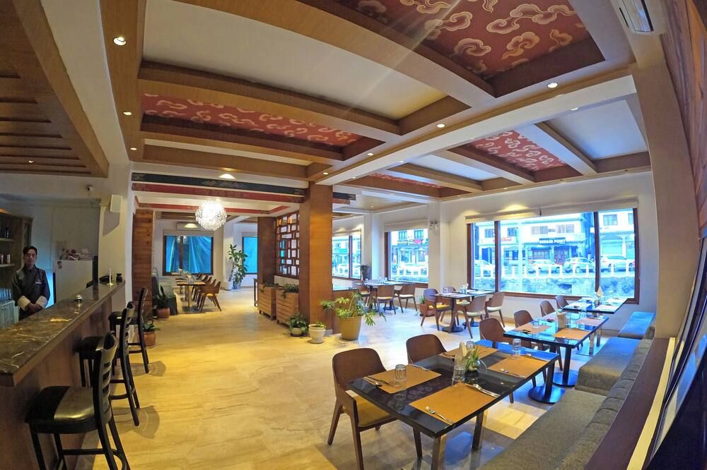 جاكيل - ثيمفو - مطعم