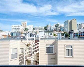 ラ・カサ・イン - サンフランシスコ - バルコニー