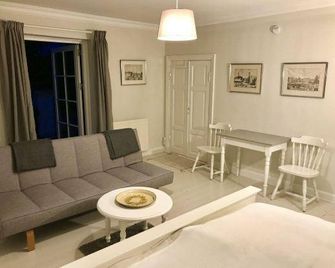 Øbjerggaard Bedrooms - Lundby - Living room