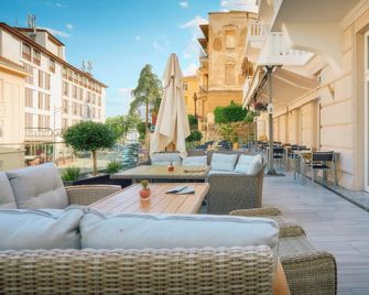 Astoria Hotel Opatija - אופטייה - מרפסת