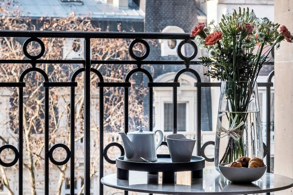 راديسون بلو هوتل تشامبس إليزيه، باريس