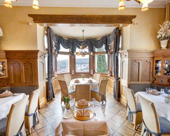 Schlosshotel Steinburg - וירצבורג - מסעדה