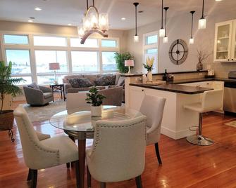 St Ignace Loft - Saint Ignace - Dining room
