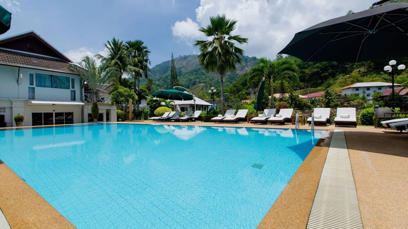 Serenity Lakeside Resort