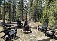 Pine Tree Lodge - Black Hawk - Patio